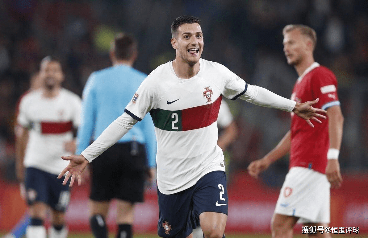 九游娱乐平台 -葡超窗口期再迎强敌，上海申花再遭质疑，主帅态度——更衣室稳定，高层口径保持一致的简单介绍