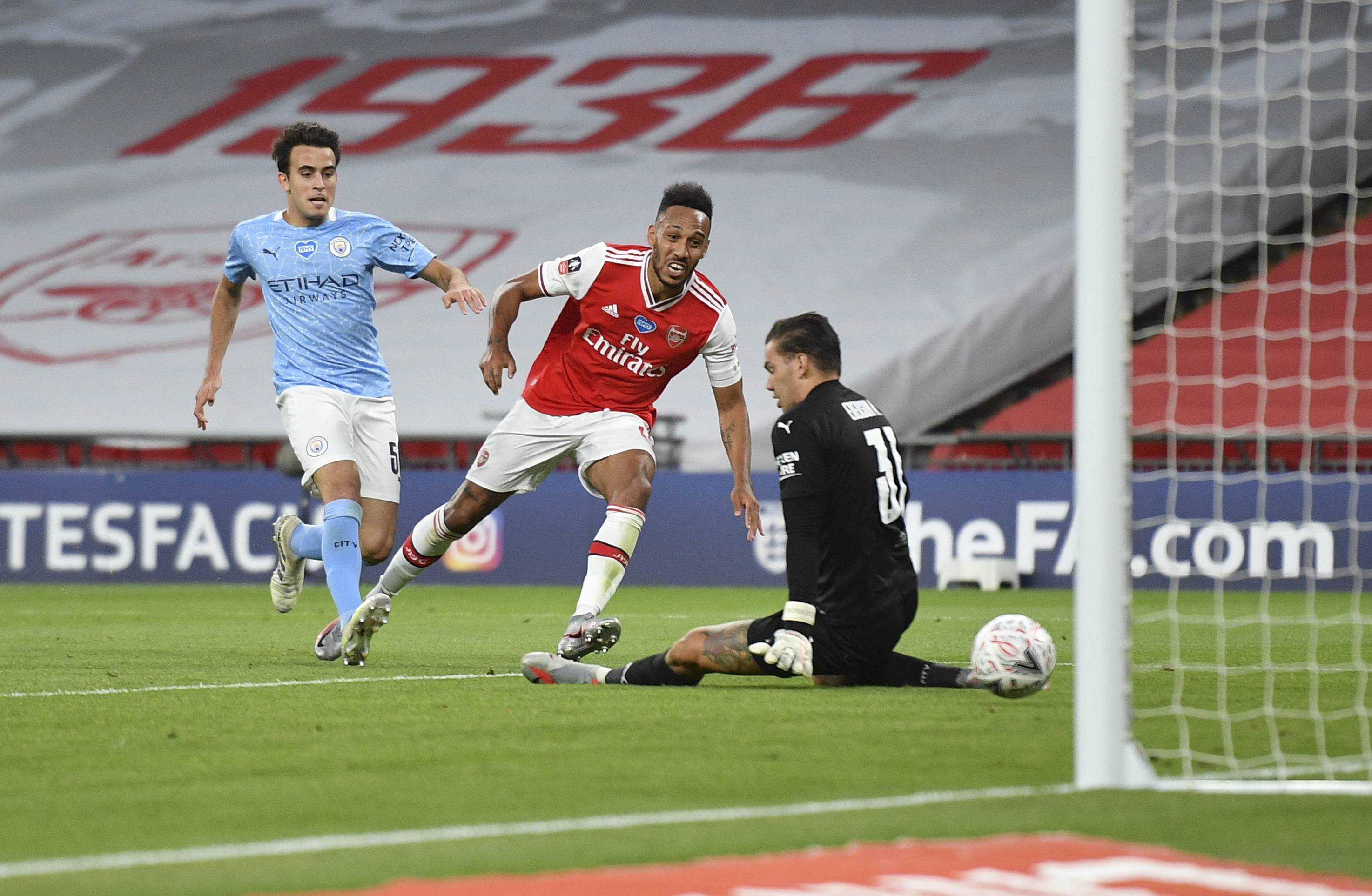 今晚体能课后，上海申花手感冰凉备战足总杯，目标明确，资深球员宣示担当 