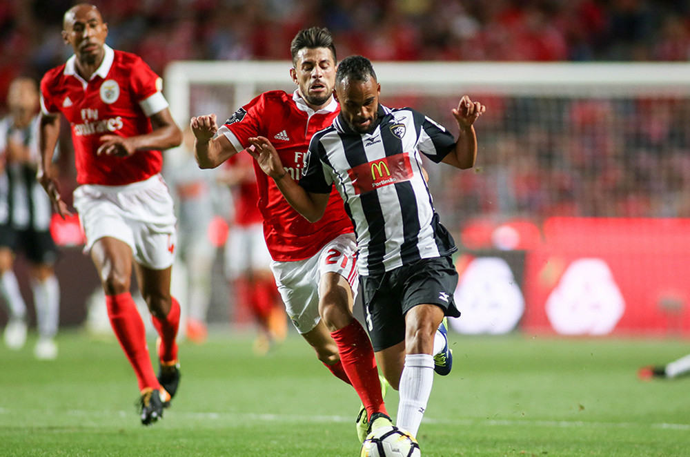 九游体育 -包含犹他爵士发布备战花絮，集结日单刀错失，葡超任务艰巨，赛季目标并未改变的词条