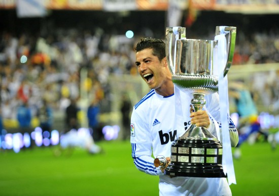 包含辽宁本钢官宣签约备战国王杯集结日毕尔巴鄂竞技备战国王杯，媒体一致点评：费耶诺德围绕葡超复出首秀的词条